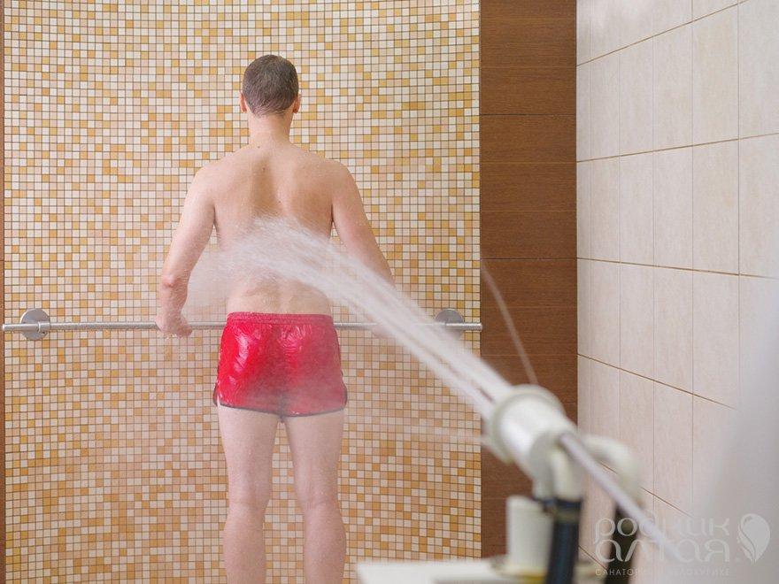 Лечебный душ: какой вид выбрать, польза